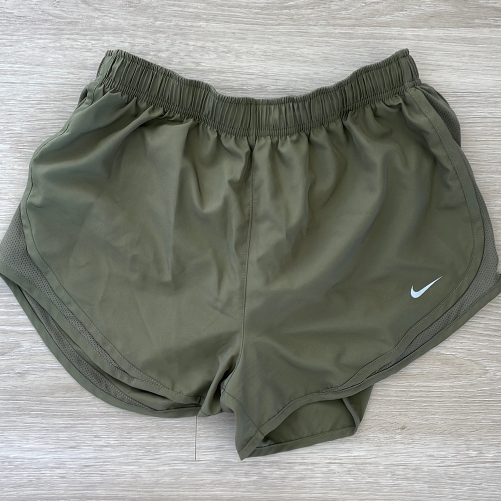 Nike dri fit shorts NEVER WORN